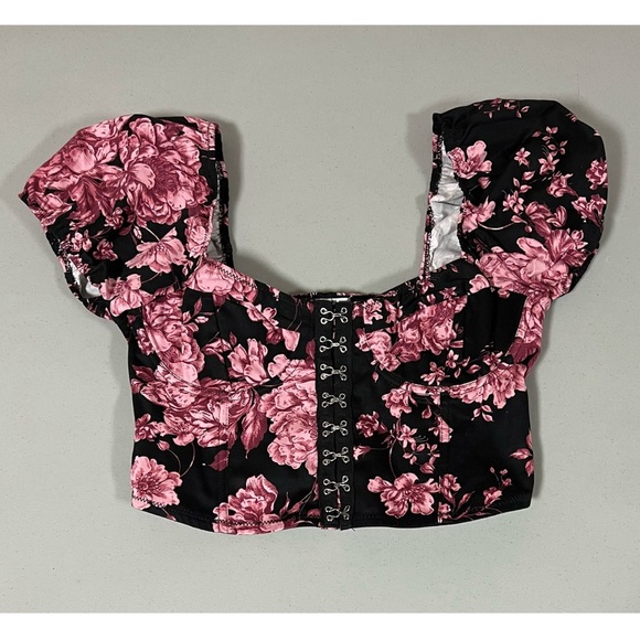 West Of Melrose Tops - West of Melrose Black Floral Short Sleeve Corset Crop Top Shirt Blouse Size XS🌸✨